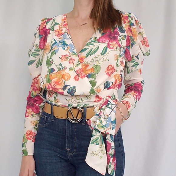 Floral Puff sleeve blouse - Picture 7 of 9